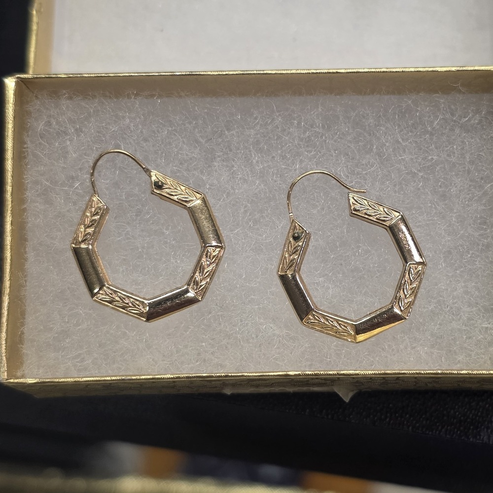 Solid 14k Gold Hoop Earrings Vintage Leaver Back Tested - Picture 2 of 15